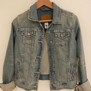 Abercrombie & Fitch - Denim Jacket